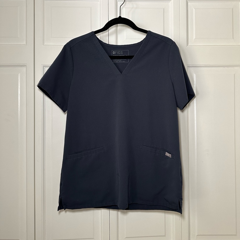 FIGS Women’s Casma Scrub Top